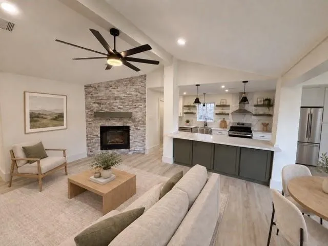 6026 Willowbend Houston, TX 77096