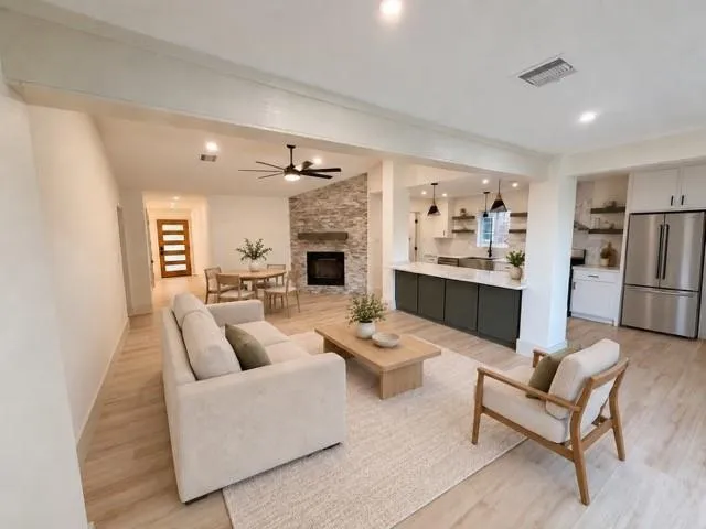 6026 Willowbend Houston, TX 77096