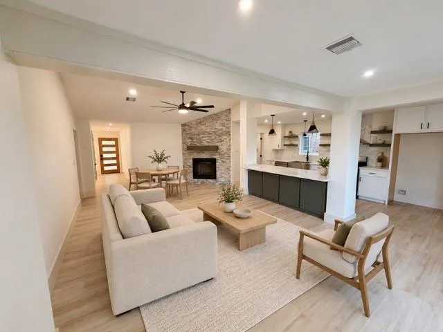 6026 Willowbend Houston, TX 77096