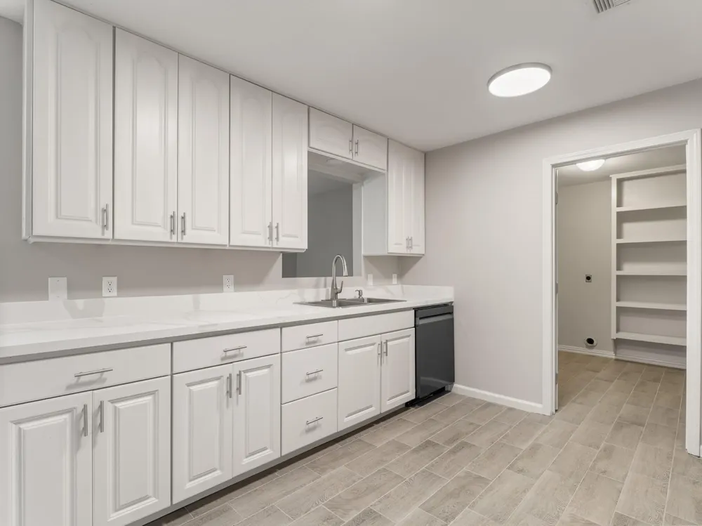 1620 Baylor Bay City, TX 77414