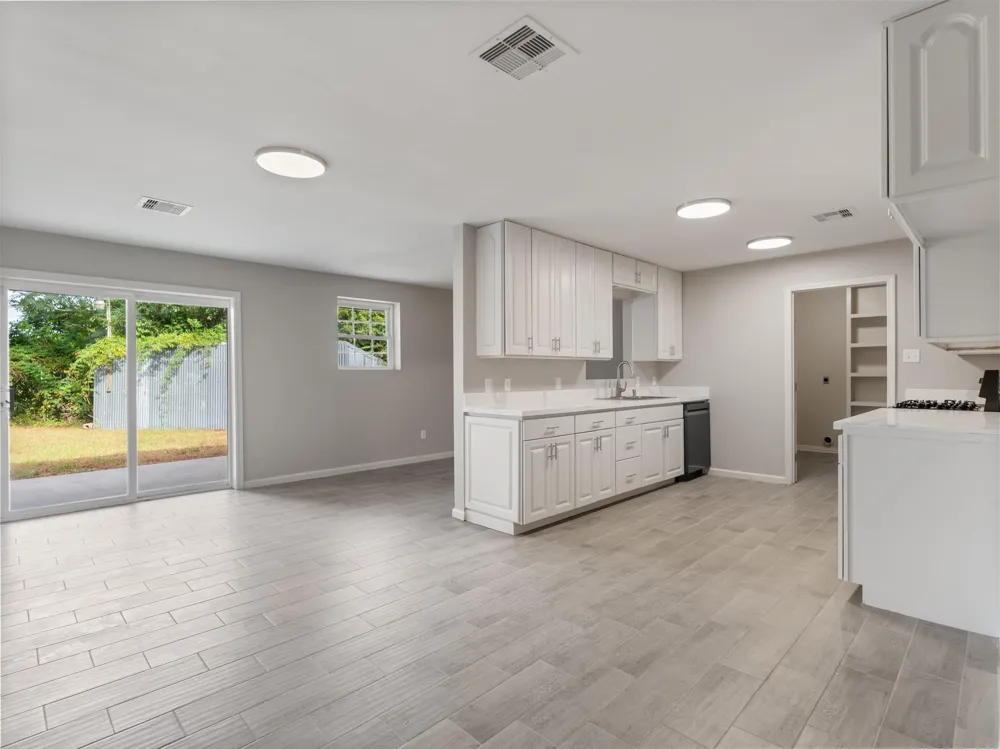 1620 Baylor Bay City, TX 77414