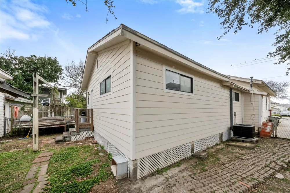 3605 Avenue S Galveston, TX 77550