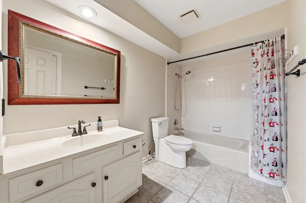 1514 Country Club Drive Crosby, TX 77532