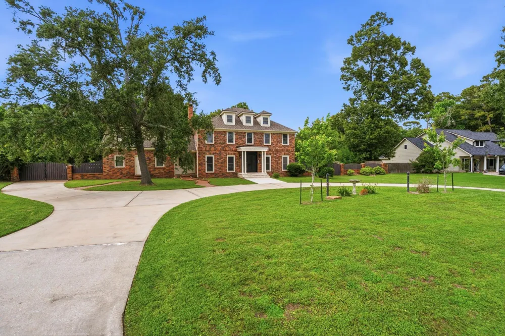 1514 Country Club Drive Crosby, TX 77532