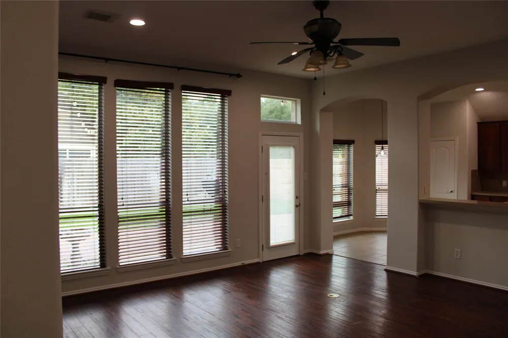 29802 S Legends Village Circle Spring, TX 77386