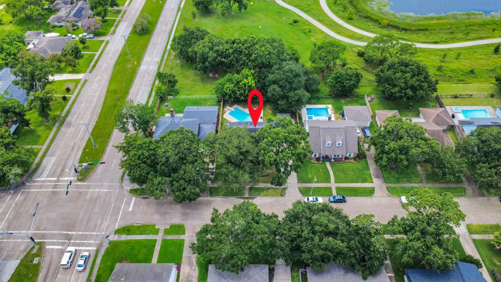 15538 Torry Pines Road Houston, TX 77062
