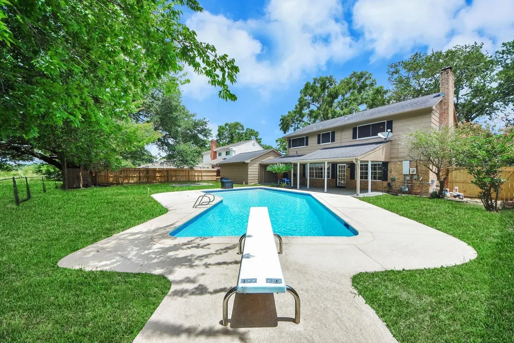 15538 Torry Pines Road Houston, TX 77062