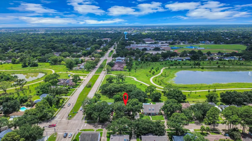 15538 Torry Pines Road Houston, TX 77062