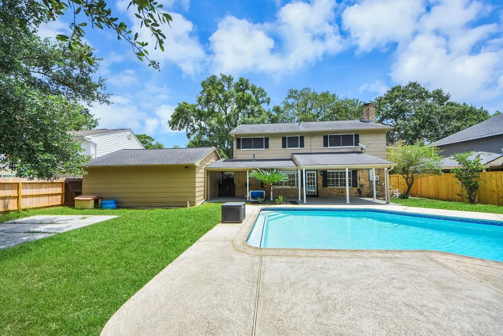 15538 Torry Pines Road Houston, TX 77062