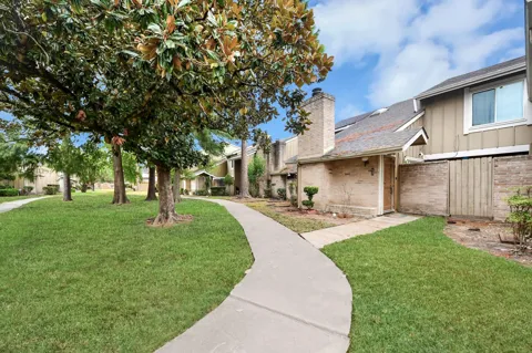 6142 W Airport Boulevard #15