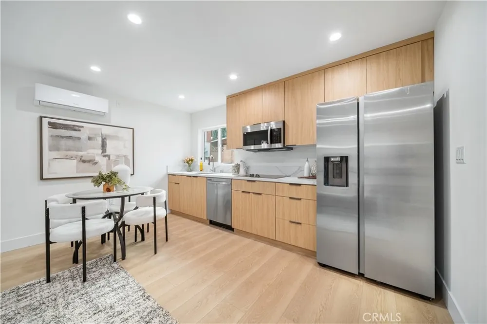 19920 Kittridge Street Winnetka, CA 91306