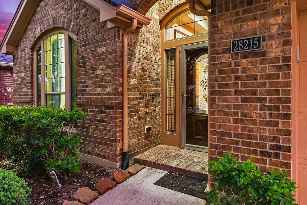 28215 Helmsman Knolls Drive Katy, TX 77494