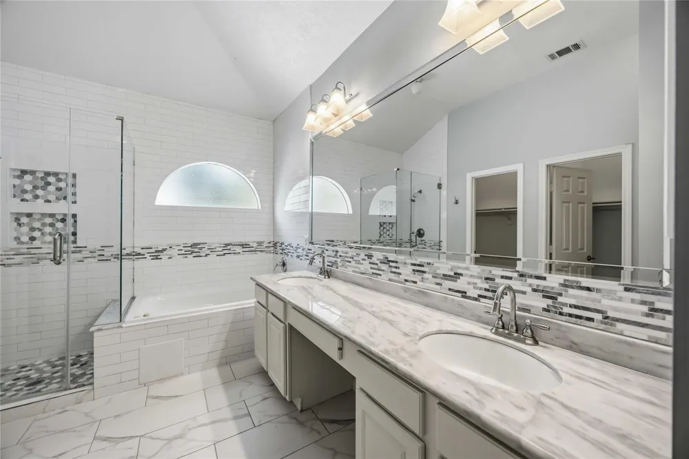 807 Fairpark Lane Sugar Land, TX 77479