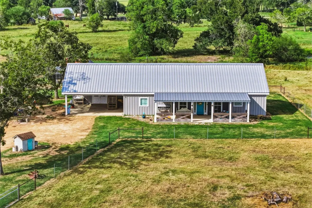 1792 Stockold Road Sealy, TX 77474