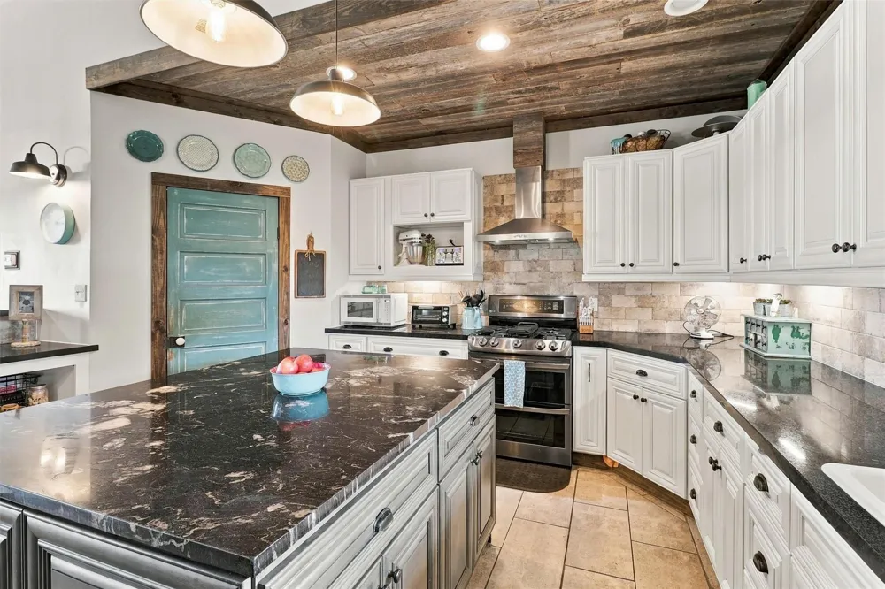 1792 Stockold Road Sealy, TX 77474