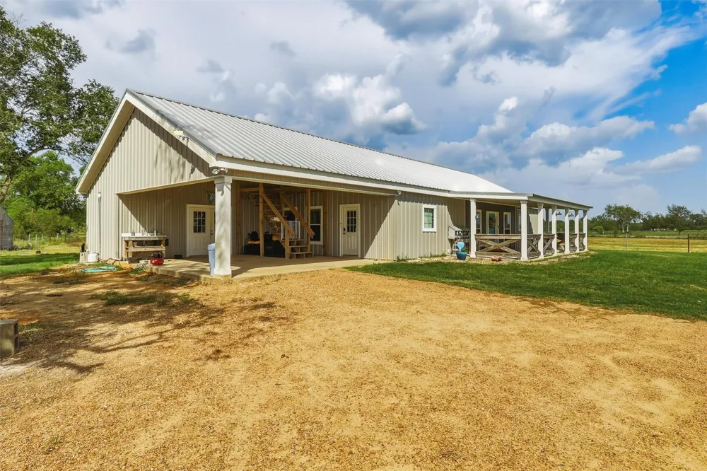 1792 Stockold Road Sealy, TX 77474