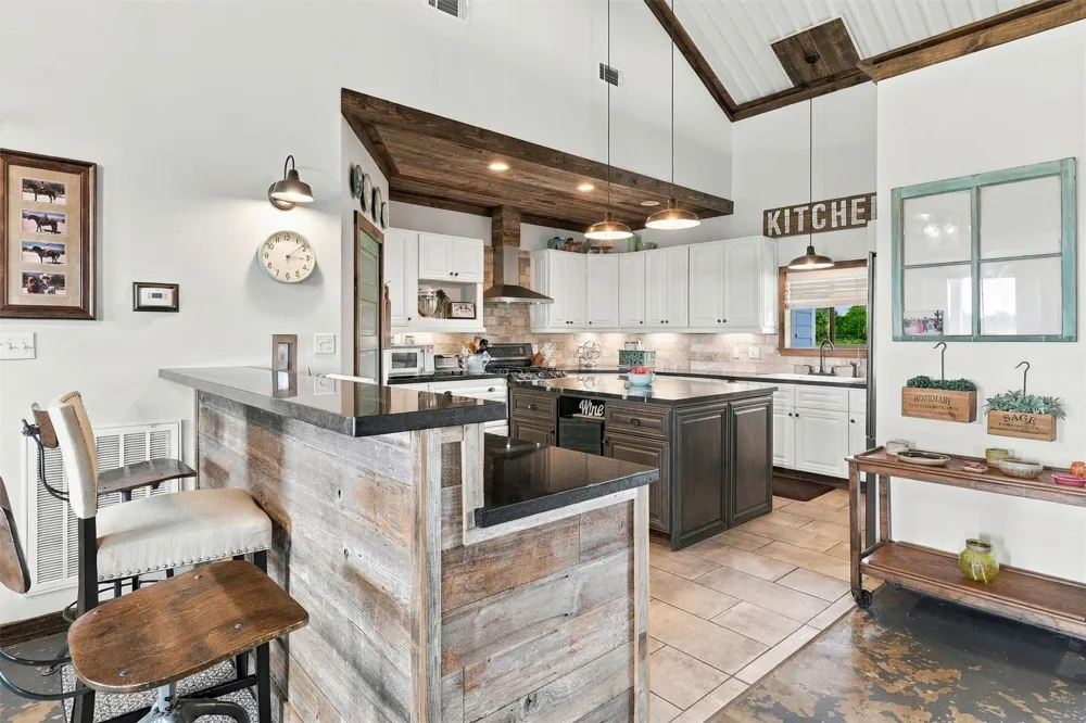 1792 Stockold Road Sealy, TX 77474