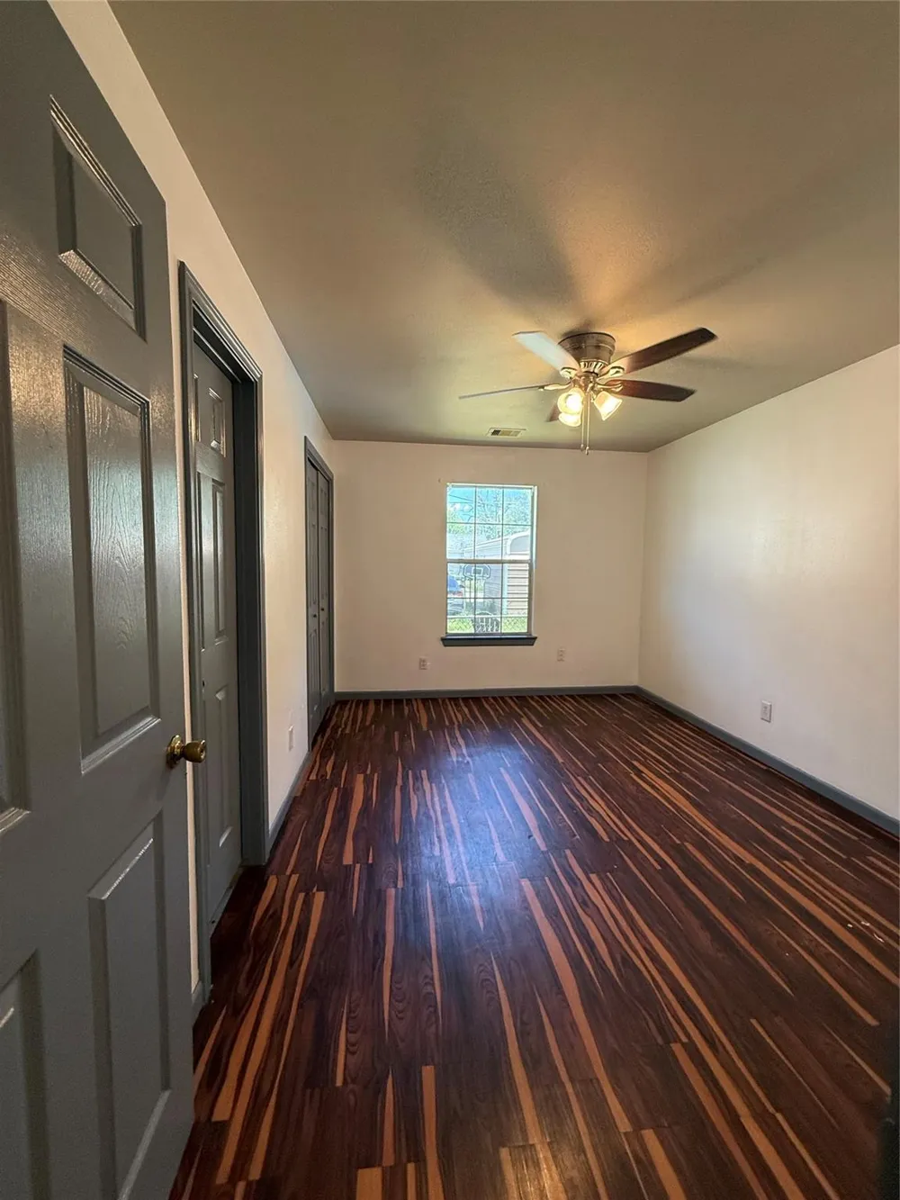 1303 Edison Street Baytown, TX 77520