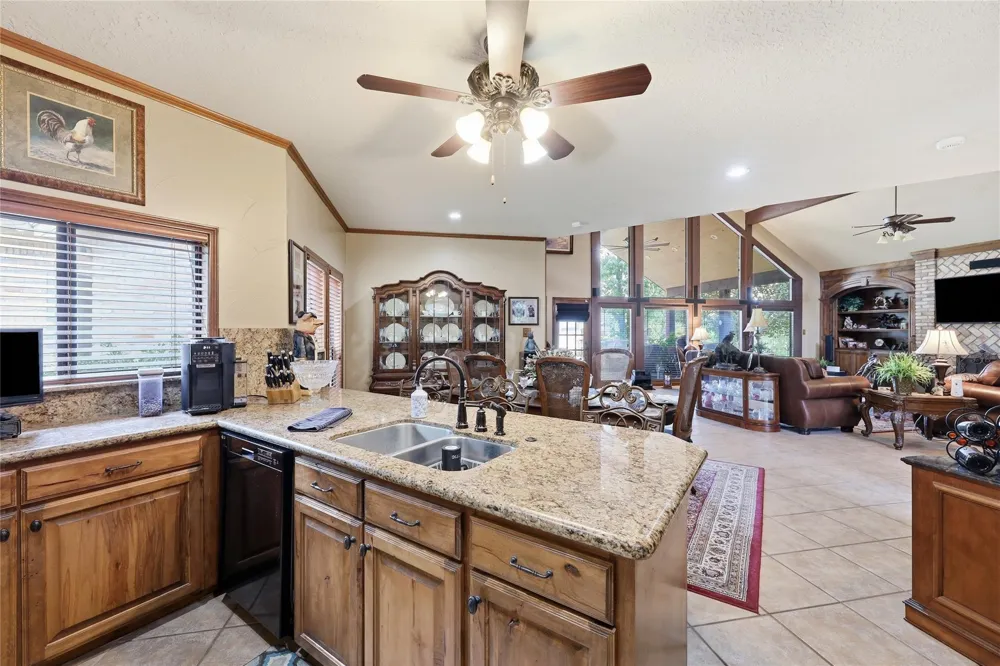 751 Lakeshore Drive Brookeland, TX 75931