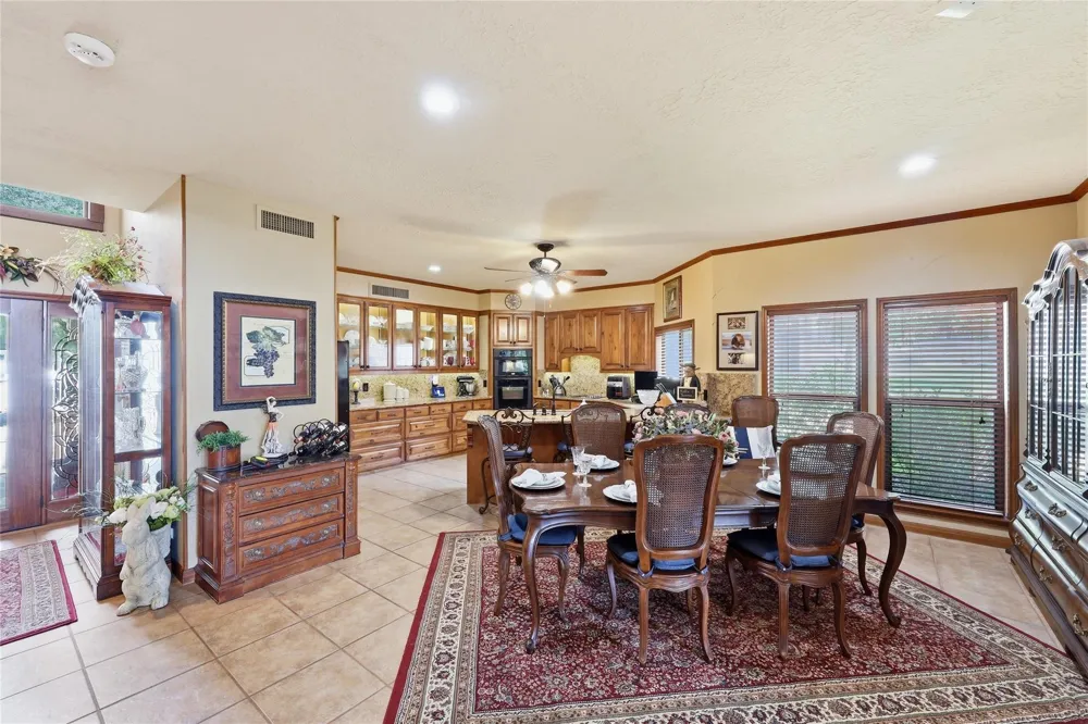 751 Lakeshore Drive Brookeland, TX 75931