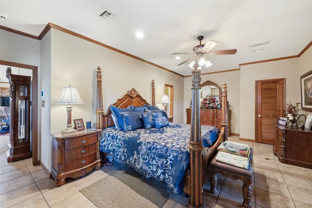 751 Lakeshore Drive Brookeland, TX 75931