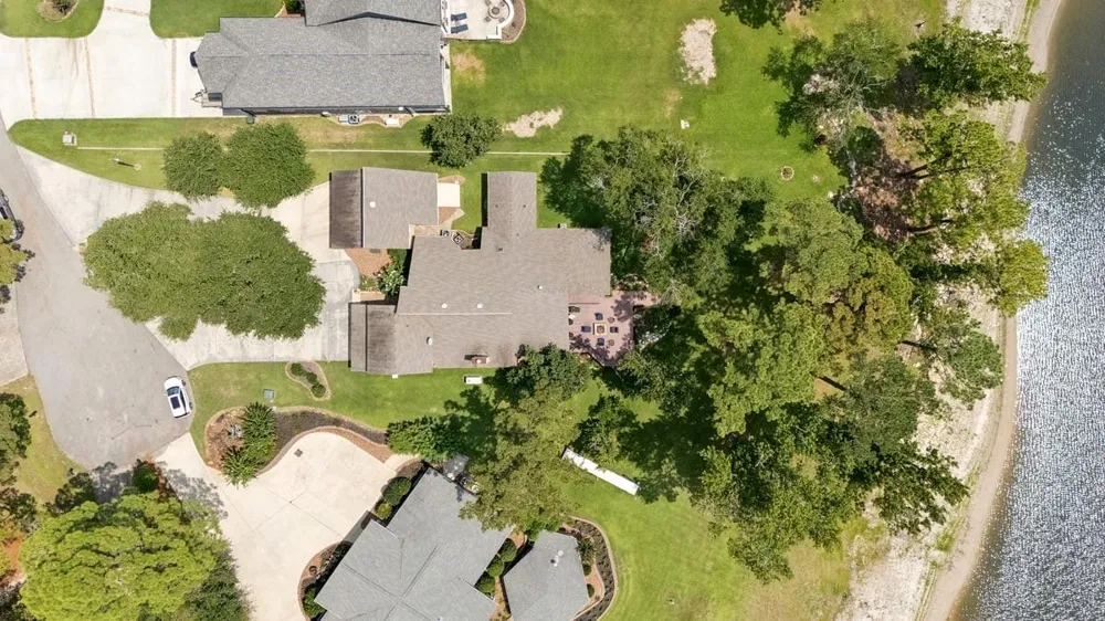 751 Lakeshore Drive Brookeland, TX 75931