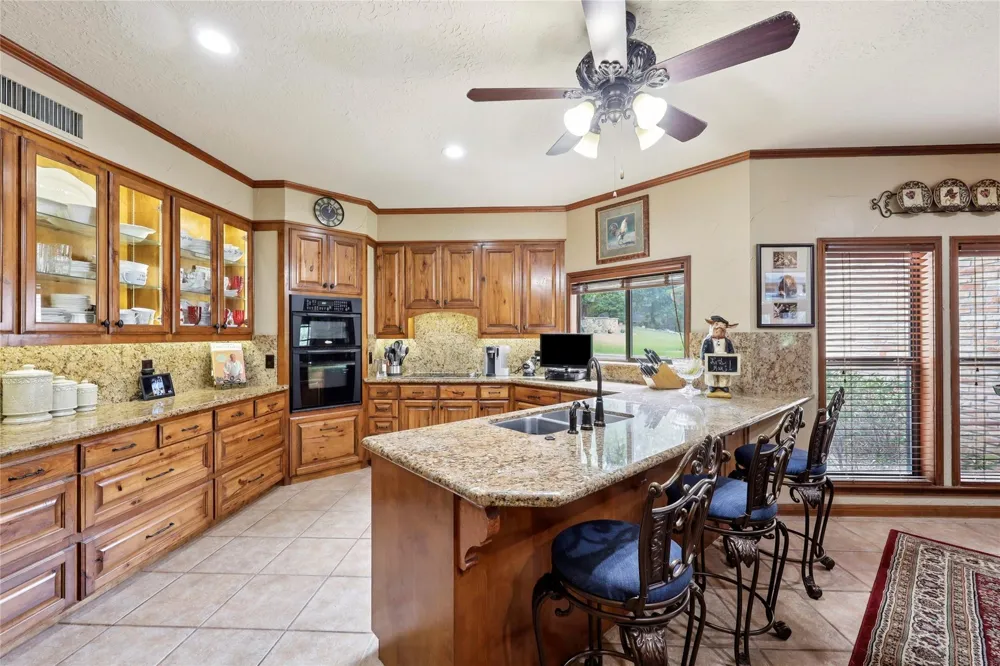 751 Lakeshore Drive Brookeland, TX 75931