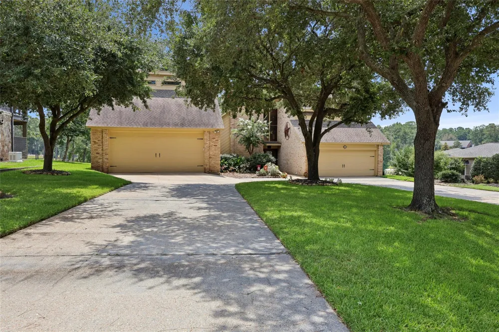 751 Lakeshore Drive Brookeland, TX 75931