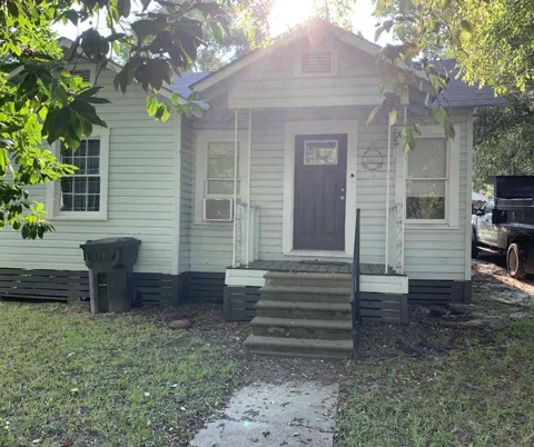 423 3rd Street