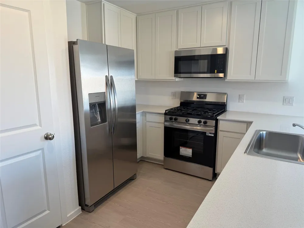 2527 Night Emerald Drive Rosharon, TX 77583