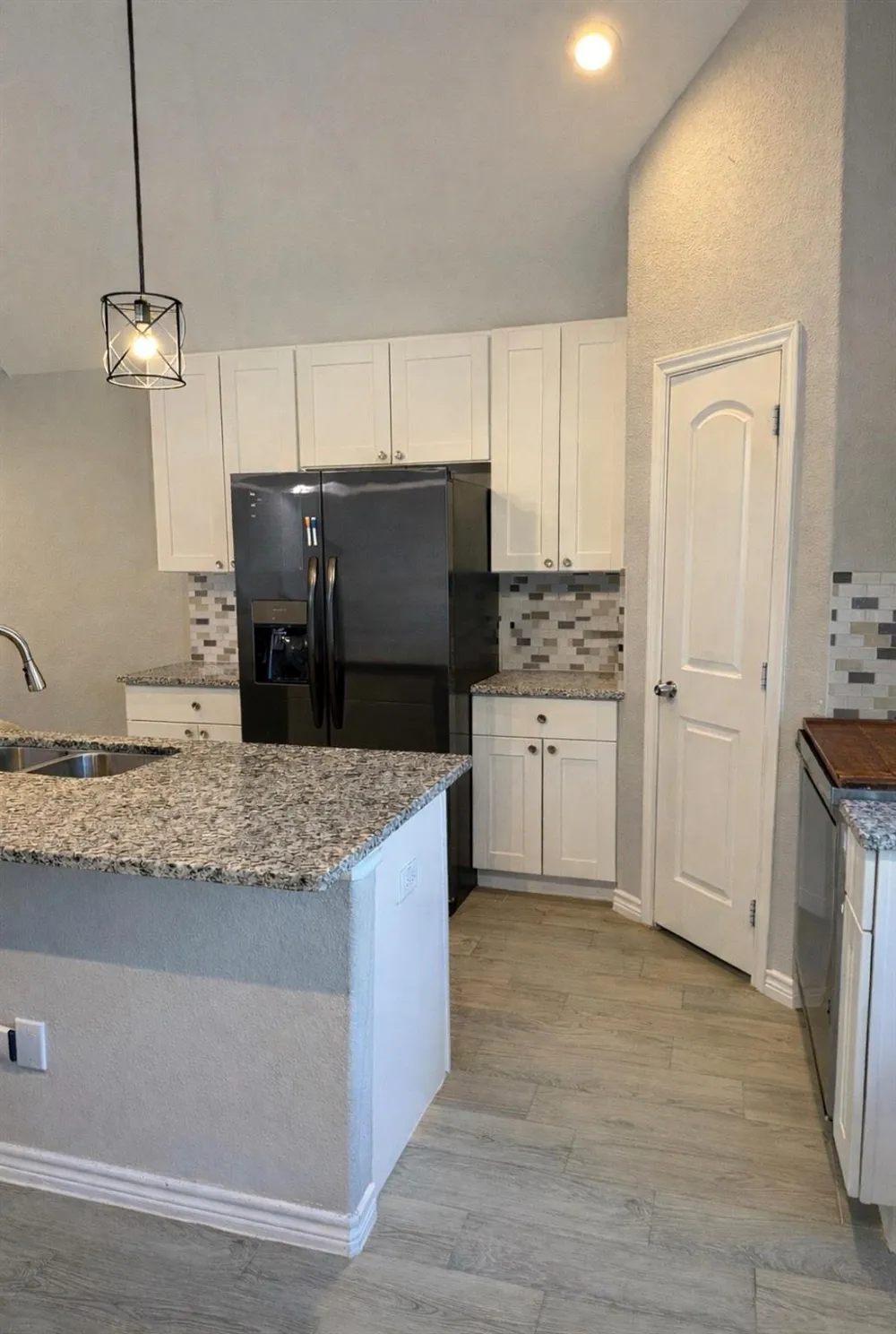 9593 Darkwood Willis, TX 77318