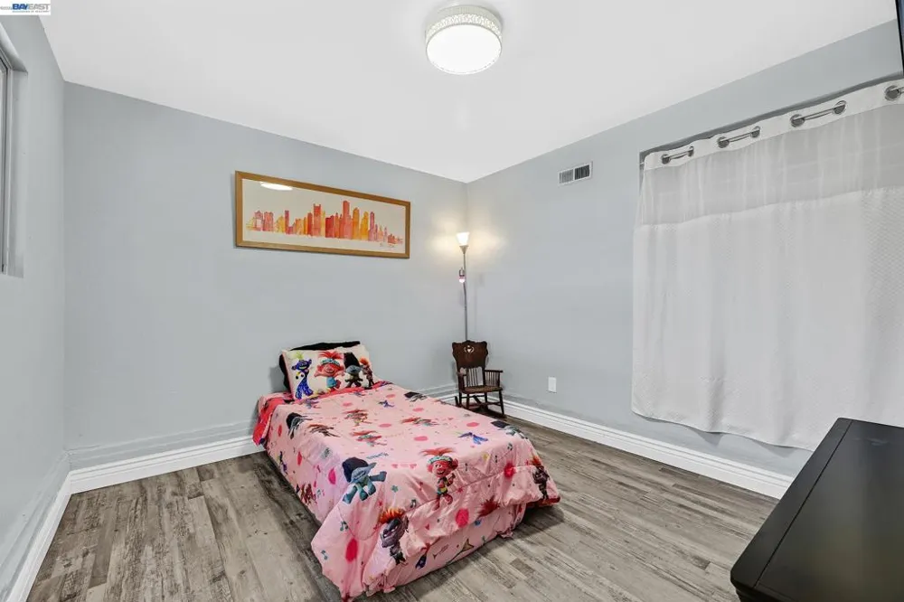 33027 Palmetto Drive Union City, CA 94587