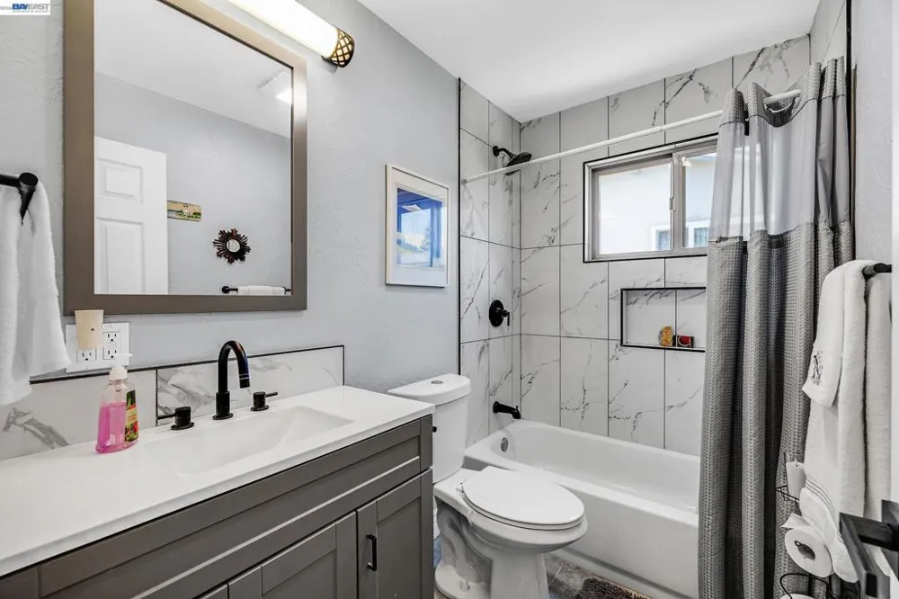 33027 Palmetto Drive Union City, CA 94587
