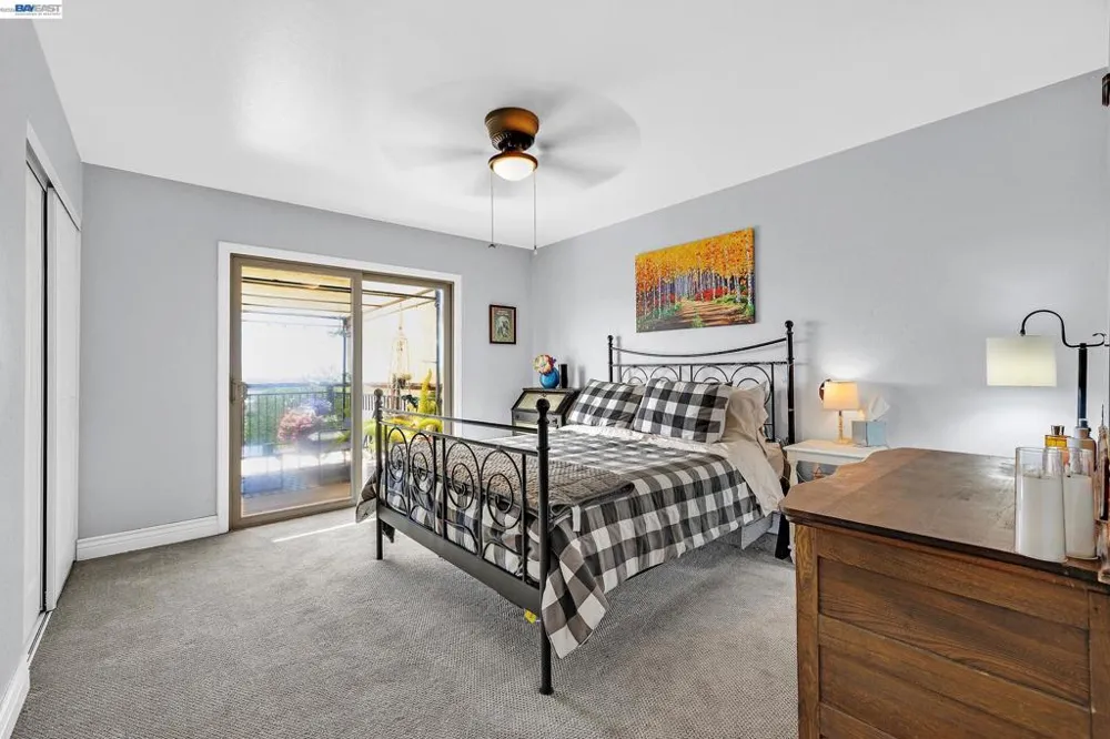 33027 Palmetto Drive Union City, CA 94587