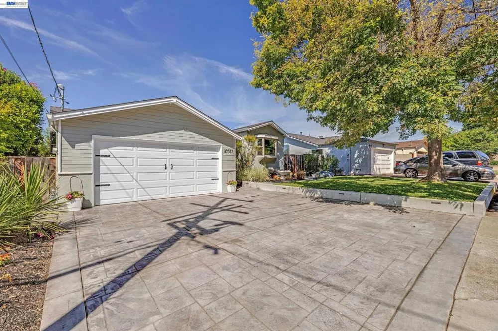 33027 Palmetto Drive Union City, CA 94587