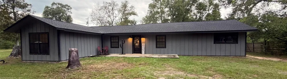 588 County Road 2307 Cleveland, TX 77327