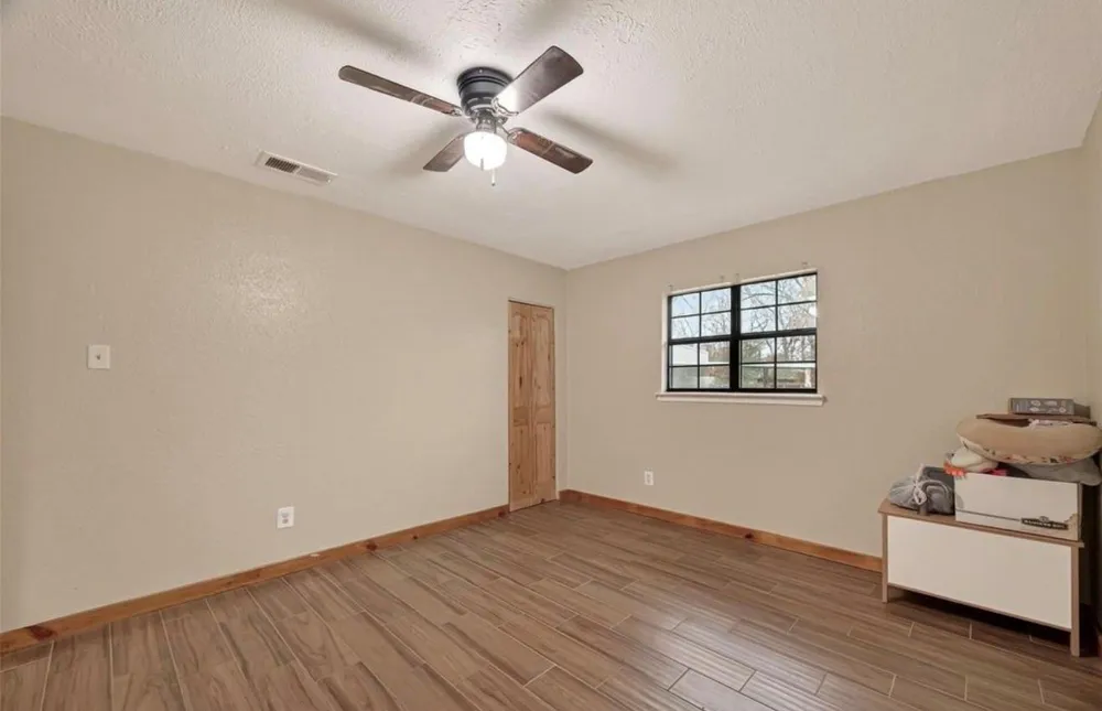 588 County Road 2307 Cleveland, TX 77327