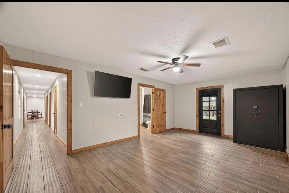 588 County Road 2307 Cleveland, TX 77327