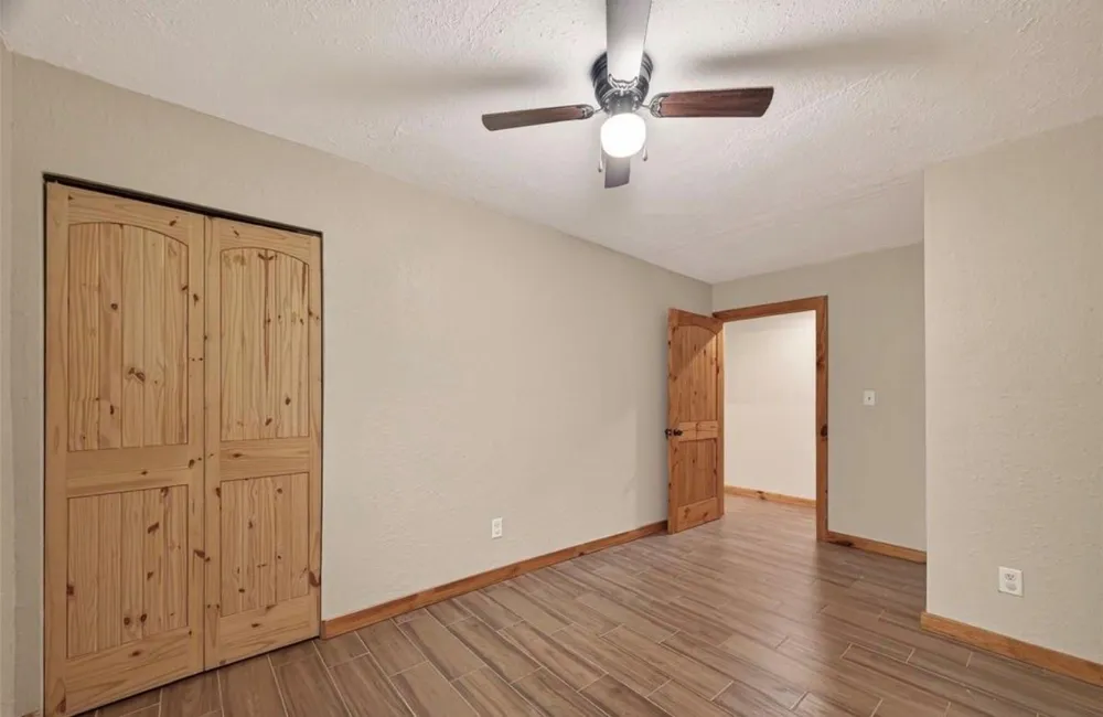588 County Road 2307 Cleveland, TX 77327