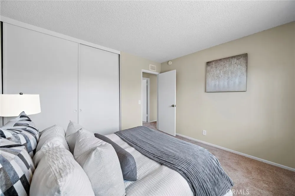9404 El Blanco Fountain Valley, CA 92708
