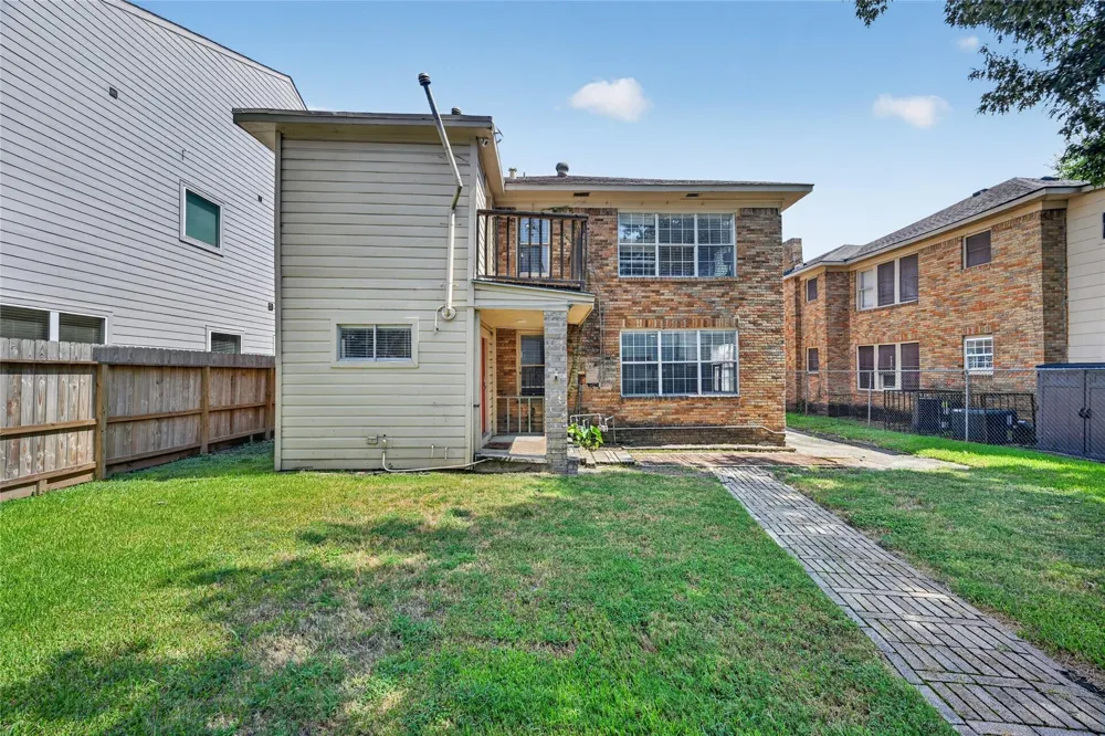 1822 Rosedale Street #A Houston, TX 77004