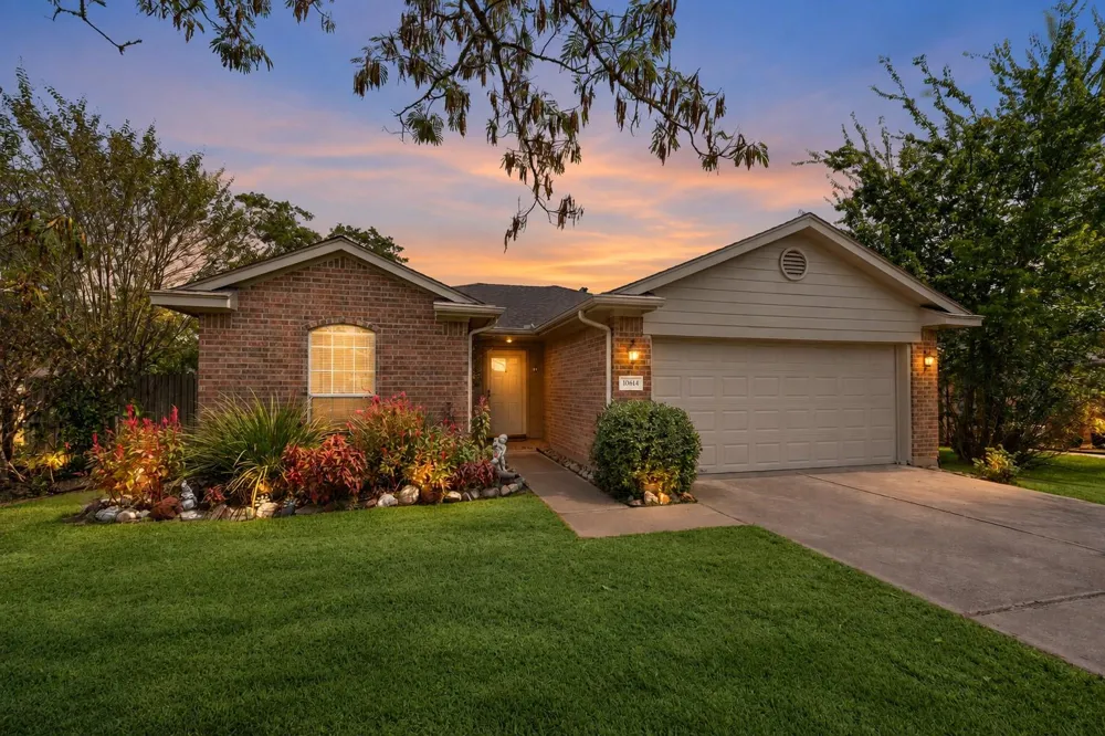 10614 Twin Circles Drive Montgomery, TX 77356