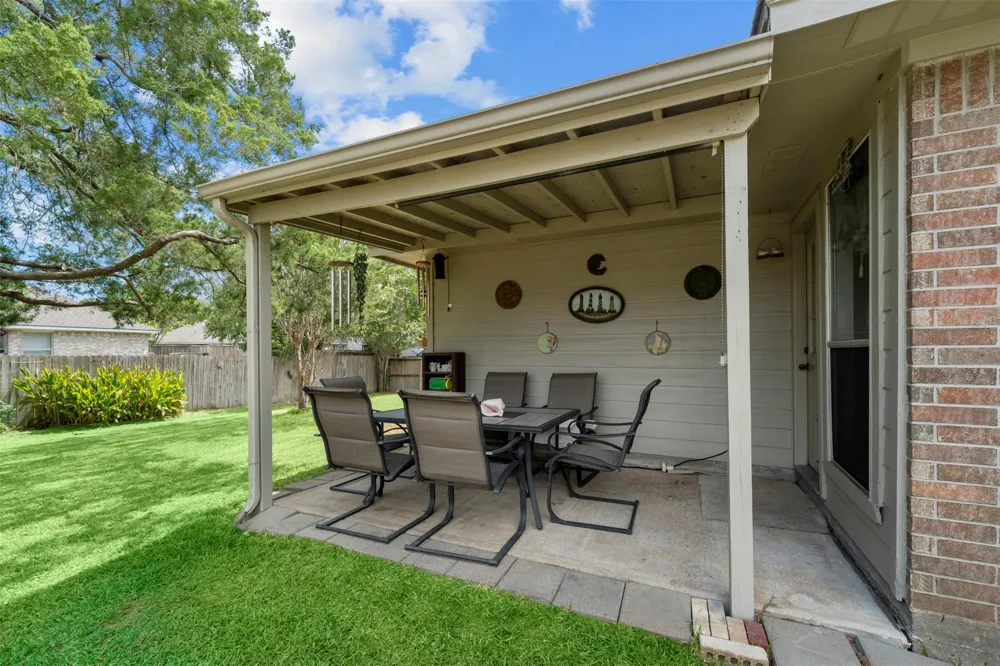10614 Twin Circles Drive Montgomery, TX 77356