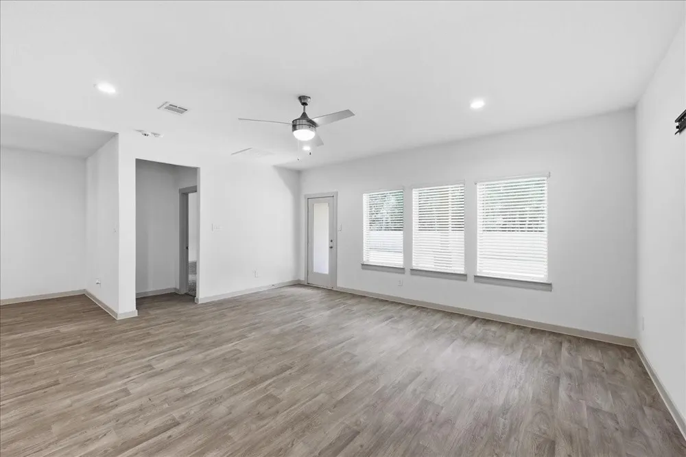 115 Little Spring Court Anahuac, TX 77514