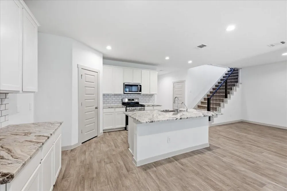 115 Little Spring Court Anahuac, TX 77514