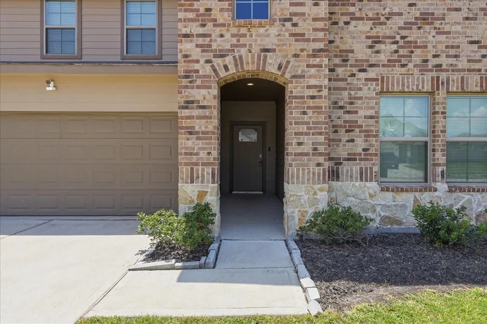 115 Little Spring Court Anahuac, TX 77514
