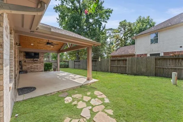 13438 Yaupon Holly Lane Houston, TX 77044