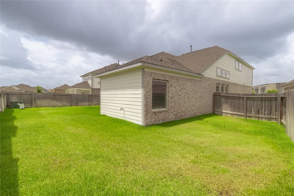 2826 Belle Tree Lane Katy, TX 77493