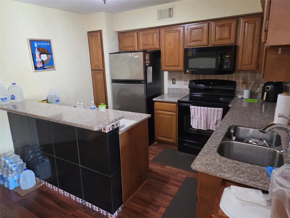 2425 Holly Hall Street #60 Houston, TX 77054