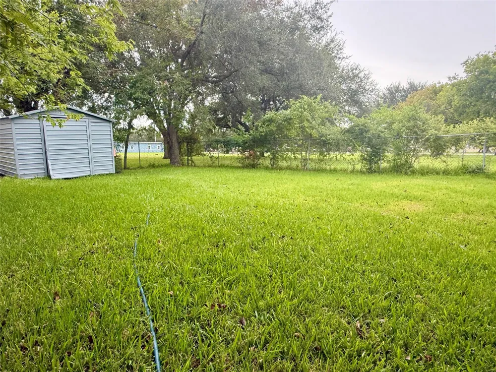 6905 Speaker Street Hitchcock, TX 77563